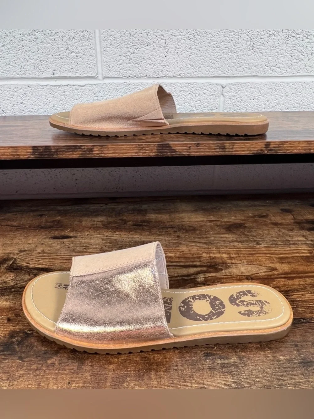 Sorel Two Tone Slide Sandals Metallic Bronze Beige Suede Casual Flat Women's 9 - Picture 7 of 10